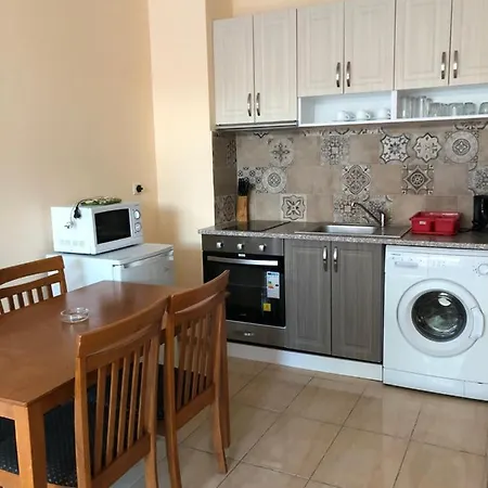 Apartment апартамент-плажна улица